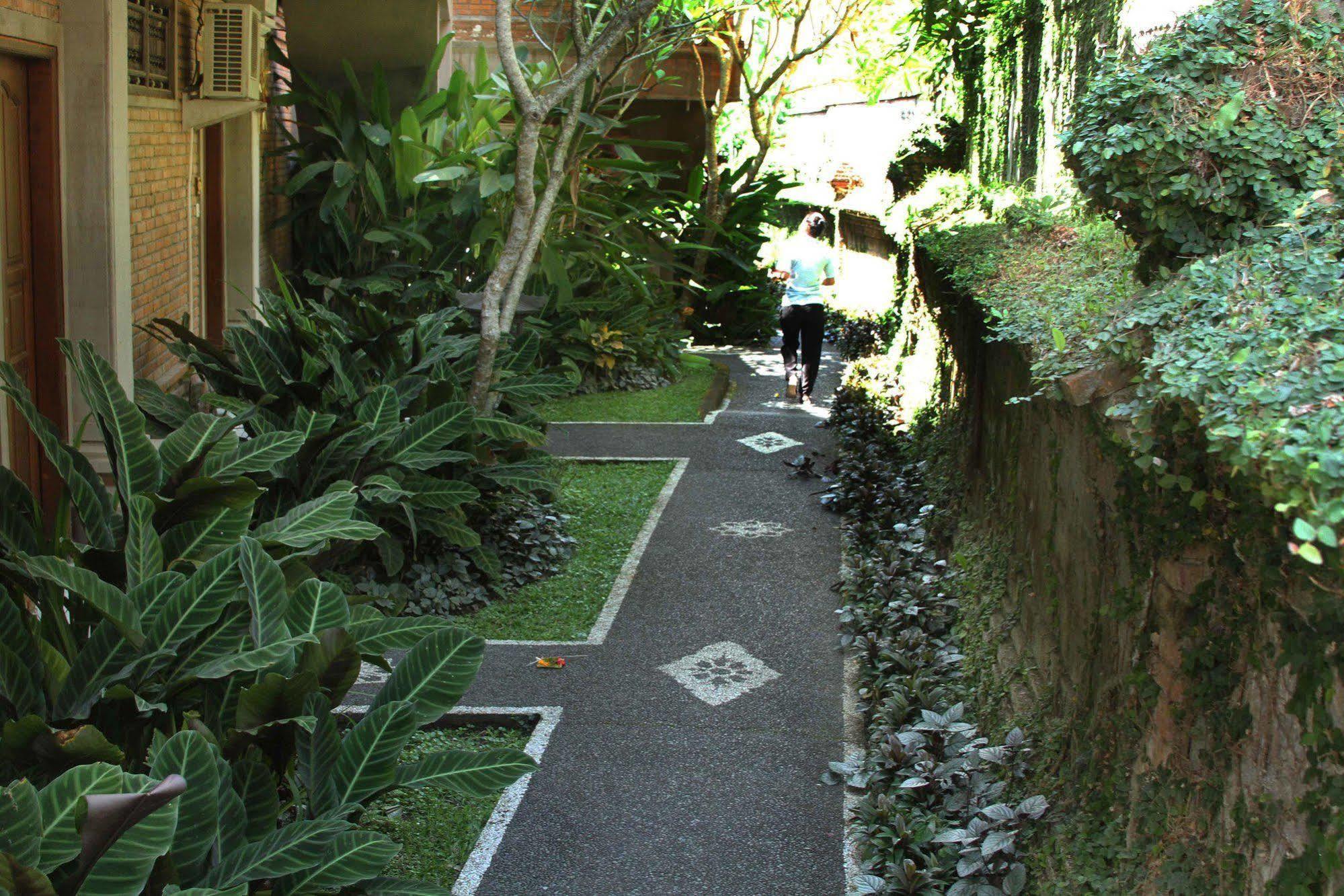 Garden View Hotel Ubud  Exterior photo